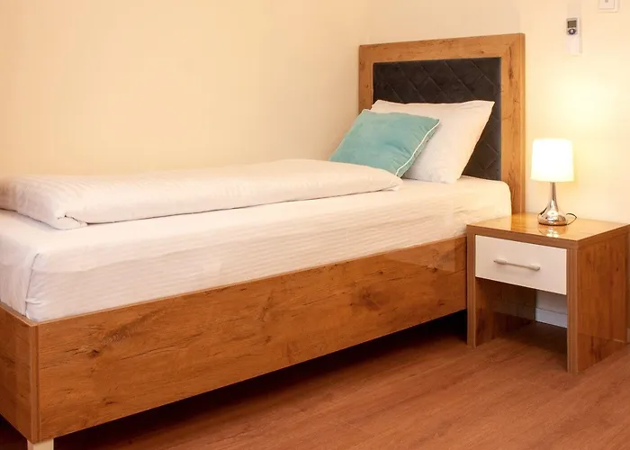 Isha 프랑크푸르트