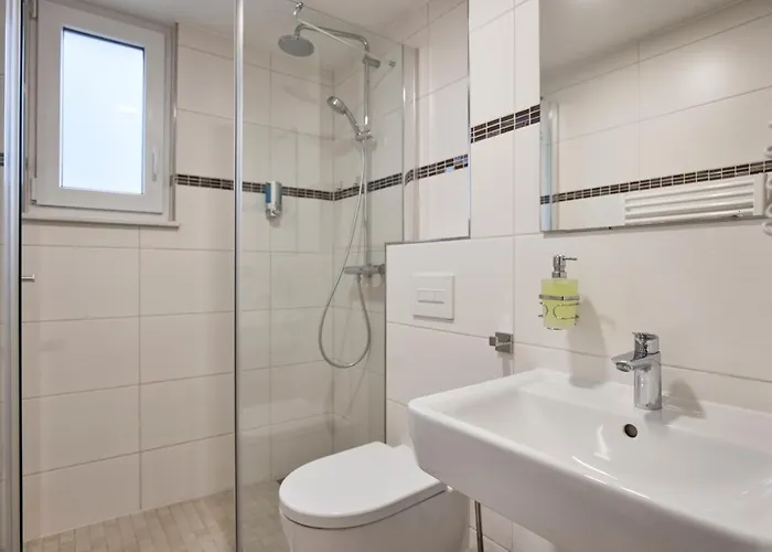 Isha 3* Francoforte sul Meno