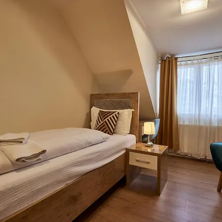 Isha Szálloda 3*