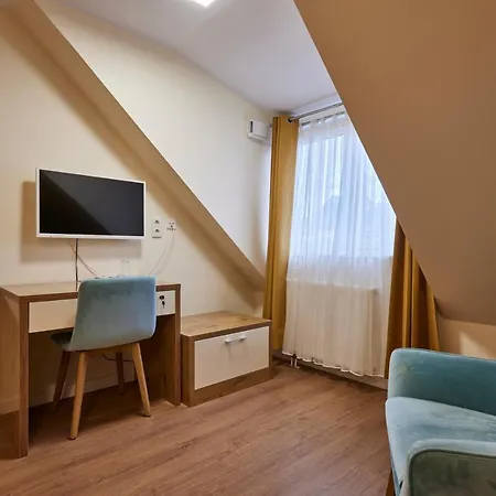 Isha Szálloda 3*